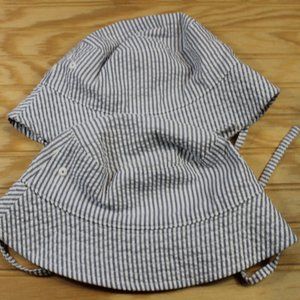 Lot of 2_Toddler 18M-2T_H&M Striped Children's bucket hats with chin ties